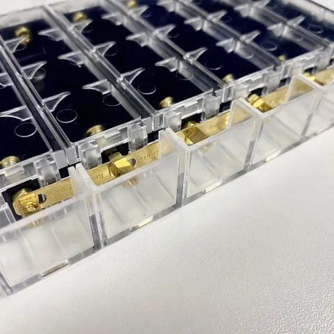 21700 battery holder case with concave-convex protective caps